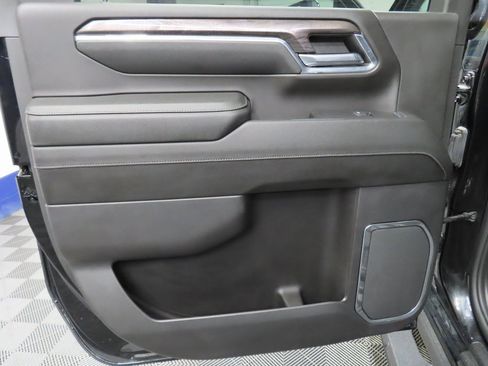 Used 2024 Chevrolet Silverado 2500 LTZ w/ LTZ Plus Package image 75