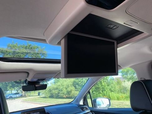 Used 2025 Honda Odyssey Touring image 16