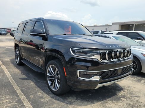 Used 2024 Jeep Wagoneer Series II w/ Premium Group I AWD/4WD image 6