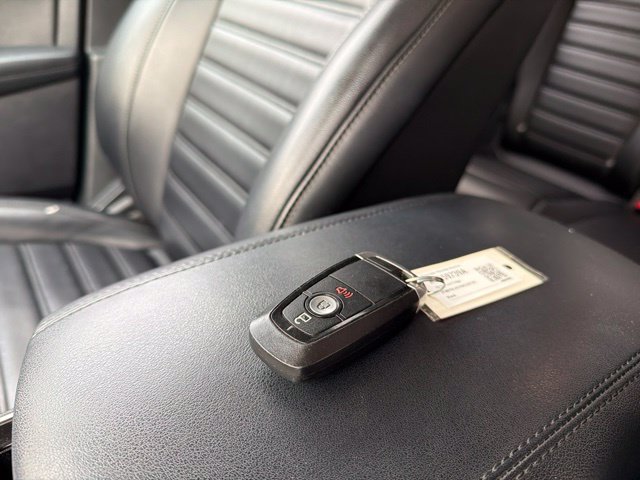 Used 2019 Ford Edge SEL w/ Equipment Group 201A AWD/4WD image 14