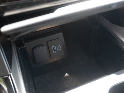 Used 2023 Ford Explorer ST w/ Equipment Group 401A AWD/4WD image 31
