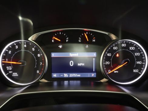 Certified 2025 Chevrolet Blazer LT image 11