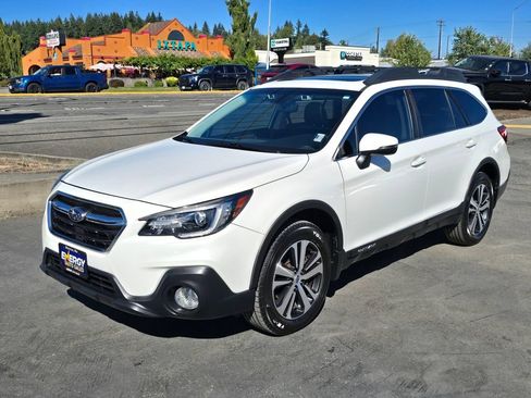Used 2018 Subaru Outback 2.5i Limited AWD/4WD image 3