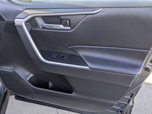 Used 2023 Toyota RAV4 XLE Premium image 35