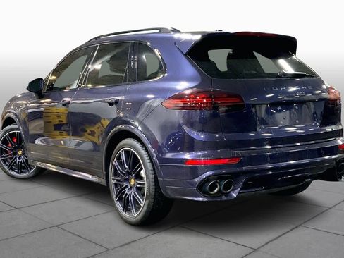 Used 2017 Porsche Cayenne GTS image 11
