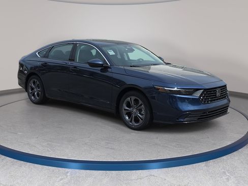 New 2026 Honda Accord EX-L image 3