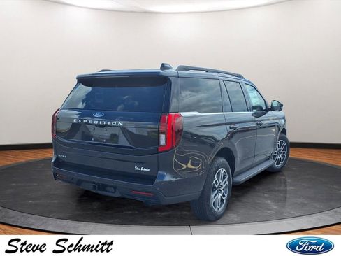 New 2026 Ford Expedition Active AWD/4WD image 28