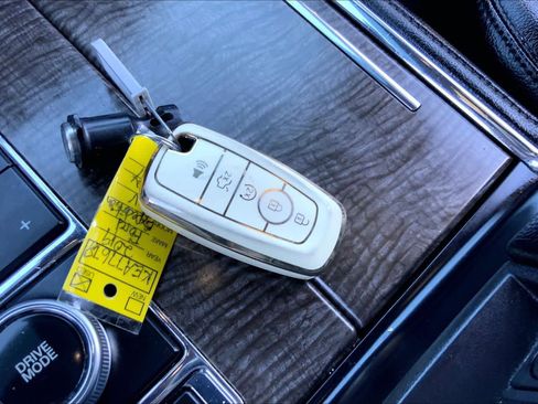 Used 2019 Ford Expedition Limited w/ Equipment Group 302A image 14