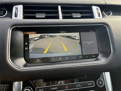 Used 2017 Land Rover Range Rover Sport HSE image 30