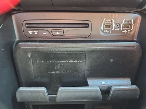 Used 2019 RAM 1500 Laramie AWD/4WD image 30