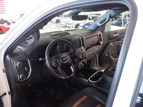 Used 2020 GMC Sierra 2500 AT4 w/ AT4 Premium Package AWD/4WD image 23