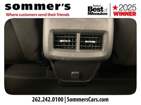 Used 2018 Chevrolet Equinox LT image 22