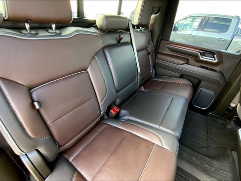 Used 2025 GMC Sierra 2500 Denali w/ Denali Reserve Package image 19