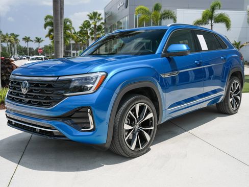 Used 2025 Volkswagen Atlas Cross Sport SEL Premium R-Line AWD/4WD image 6