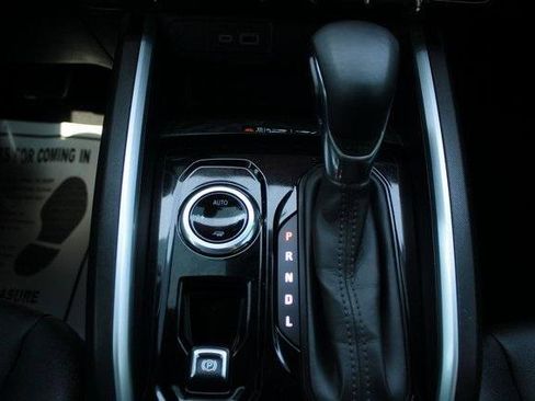 Used 2023 Chevrolet Colorado LT w/ LT Convenience Package III image 20