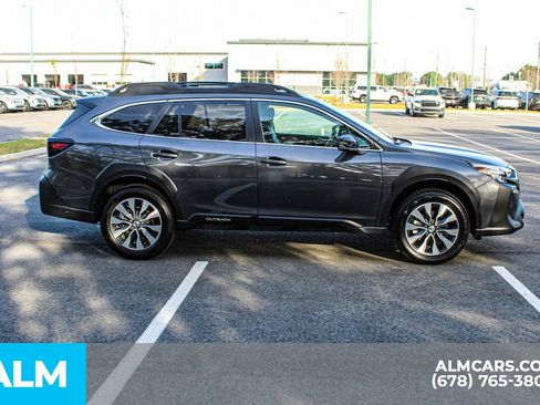 Used 2025 Subaru Outback Limited w/ Tech Package 3 AWD/4WD image 8