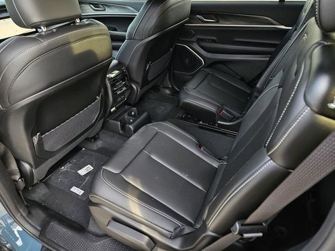 New 2026 Jeep Grand Cherokee L Limited w/ Limited Altitude Package RWD image 9