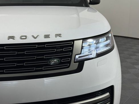 Used 2025 Land Rover Range Rover Long Wheelbase SE AWD/4WD image 12