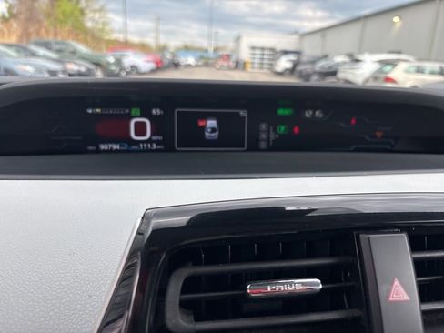 Used 2017 Toyota Prius Prime Plus FWD image 20
