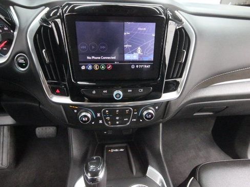 Used 2020 Chevrolet Traverse High Country image 13