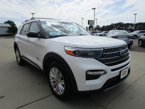 Used 2021 Ford Explorer King Ranch w/ Premium Technology Package AWD/4WD image 10