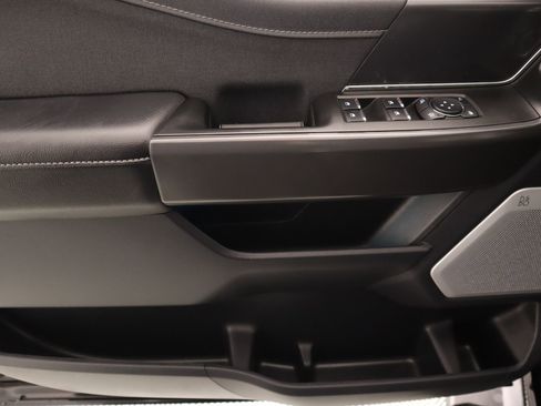 Used 2025 Ford F150 Lariat w/ Equipment Group 502A High image 18