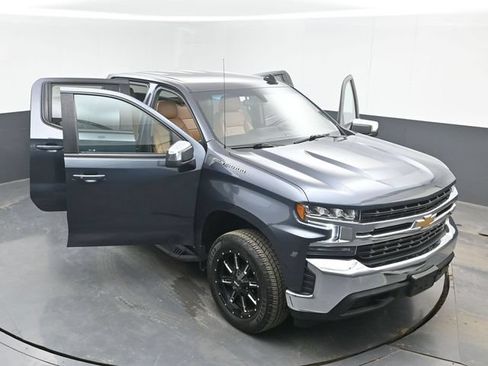 Used 2021 Chevrolet Silverado 1500 LT AWD/4WD image 46