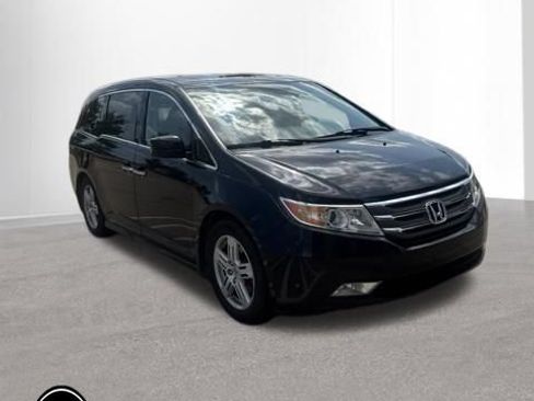 Used 2013 Honda Odyssey Touring image 3