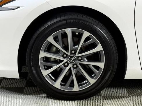 Certified 2024 Lexus ES 350 FWD image 13