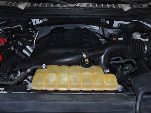 Used 2016 Ford F150 Lariat w/ Equipment Group 502A Luxury image 11