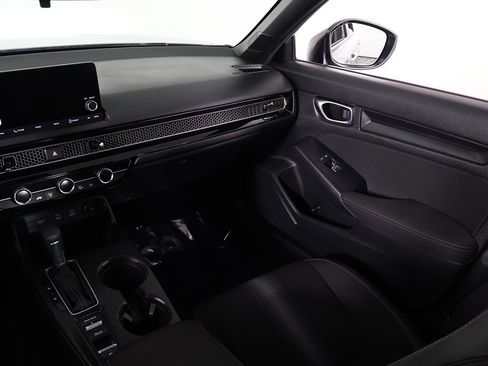 Used 2025 Honda Civic Sport image 33