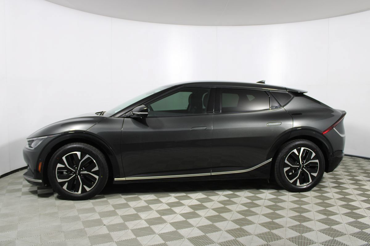 Used 2023 Kia EV6 Wind w/ Wind Technology Package AWD/4WD image 26
