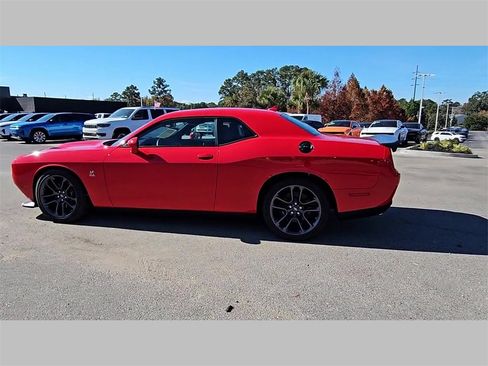 Certified 2023 Dodge Challenger R/T Scat Pack w/ Plus Package image 27