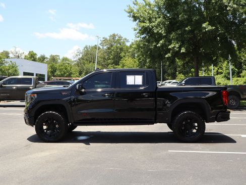 Used 2026 GMC Sierra 1500 AT4 w/ AT4 Premium Package AWD/4WD image 22