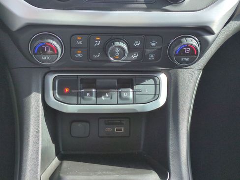 Used 2020 GMC Acadia SLT AWD/4WD image 21
