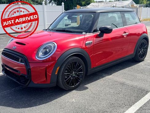 Used 2023 MINI Cooper S FWD image 2