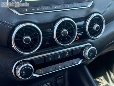 Used 2024 Nissan Sentra SV image 23