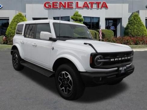 Used 2025 Ford Bronco Outer Banks image 1