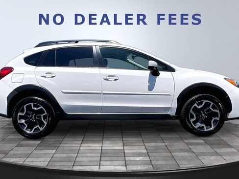 Used 2017 Subaru Crosstrek 2.0i Premium w/ Moonroof Package AWD/4WD image 31