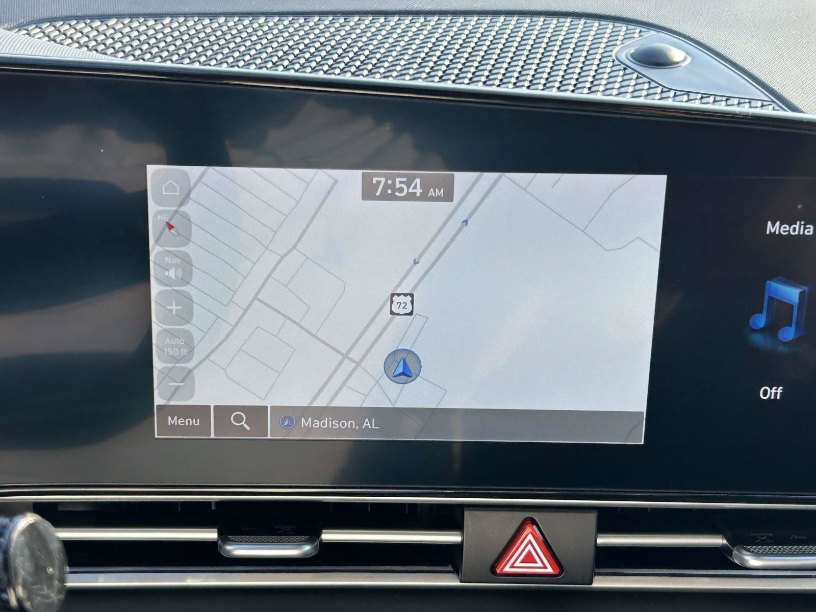 Used 2025 Hyundai Elantra Limited FWD image 28