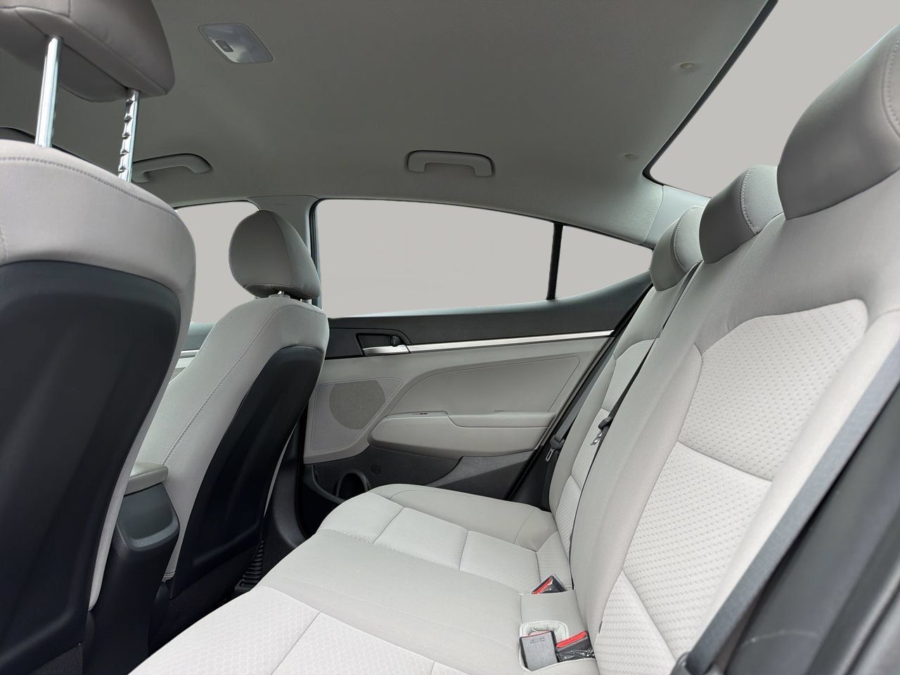 Used 2020 Hyundai Elantra SE FWD image 16
