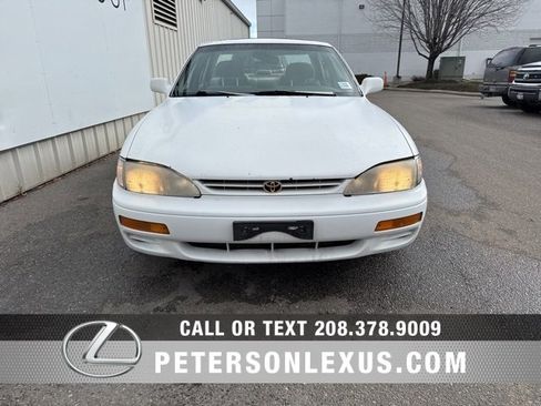 Used 1996 Toyota Camry LE image 8