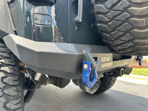 Used 2018 Jeep Wrangler Unlimited Sahara AWD/4WD image 42