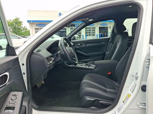 Used 2023 Honda Civic Sport image 15