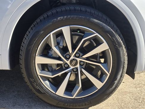 Certified 2023 Audi Q5 2.0T Premium w/ Convenience Package image 14