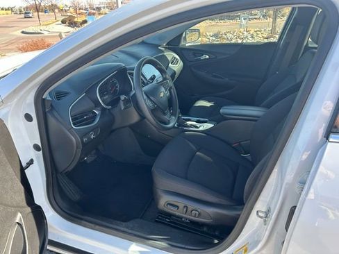 Used 2024 Chevrolet Malibu LT image 24