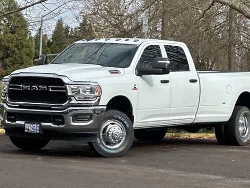 Used 2024 RAM 3500 Tradesman w/ Chrome Appearance Group image 1