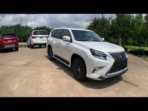 Used 2023 Lexus GX 460 Luxury w/ Sport Design Package AWD/4WD image 2