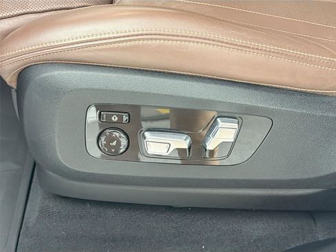 Used 2021 BMW X5 M50i w/ Executive Package AWD/4WD image 19