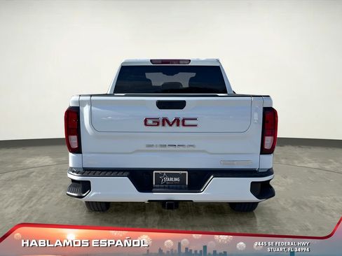 New 2025 GMC Sierra 1500 Elevation image 4